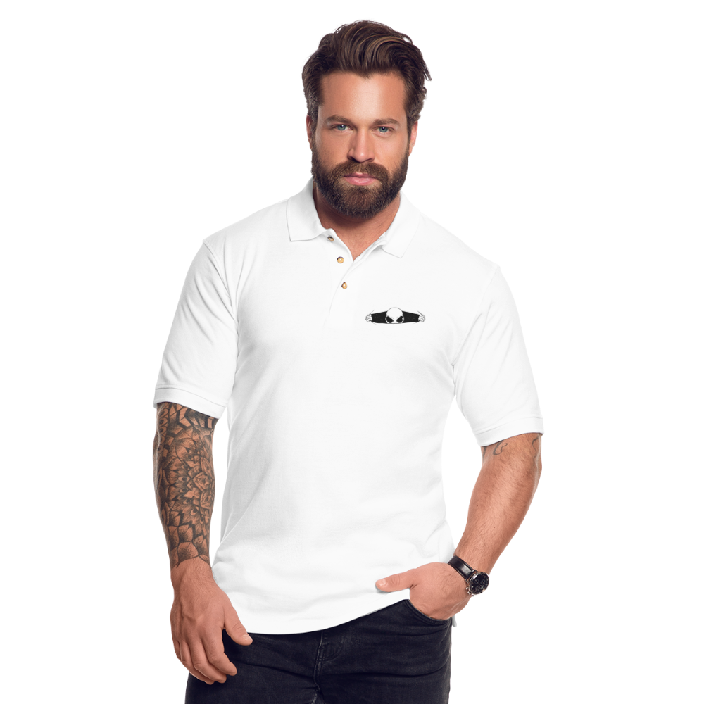 Peeking Alien Men's Pique Polo Shirt - white