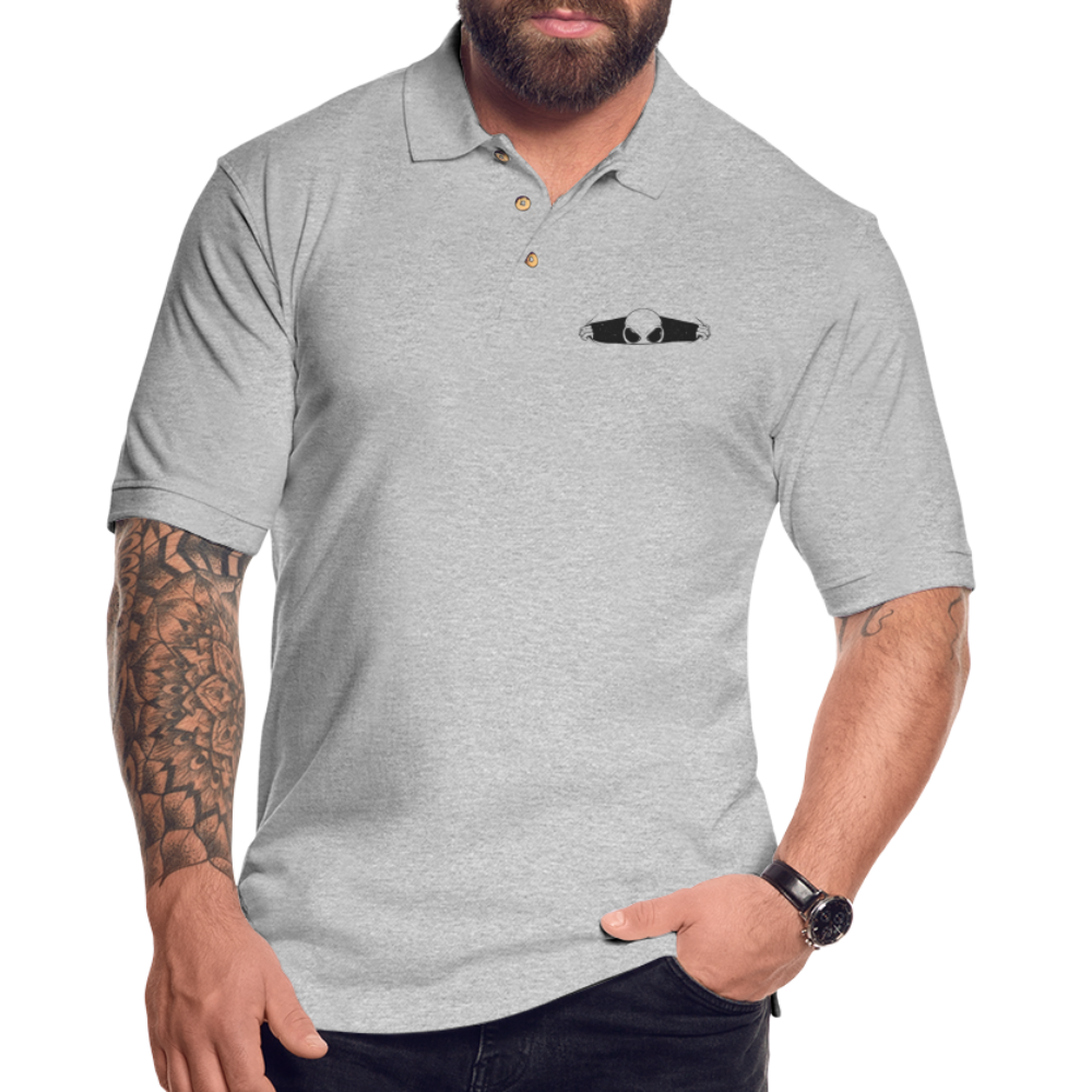 Peeking Alien Men's Pique Polo Shirt - heather gray