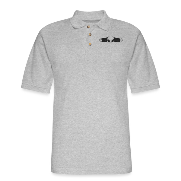 Peeking Grey Alien Men's Pique Polo Shirt - heather gray